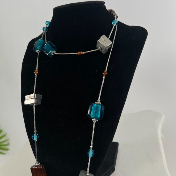 Vintage Silver Blue Stone Beaded Long Necklace - Beachy Bohemian Hippie Jewelry - Picture 4 of 8